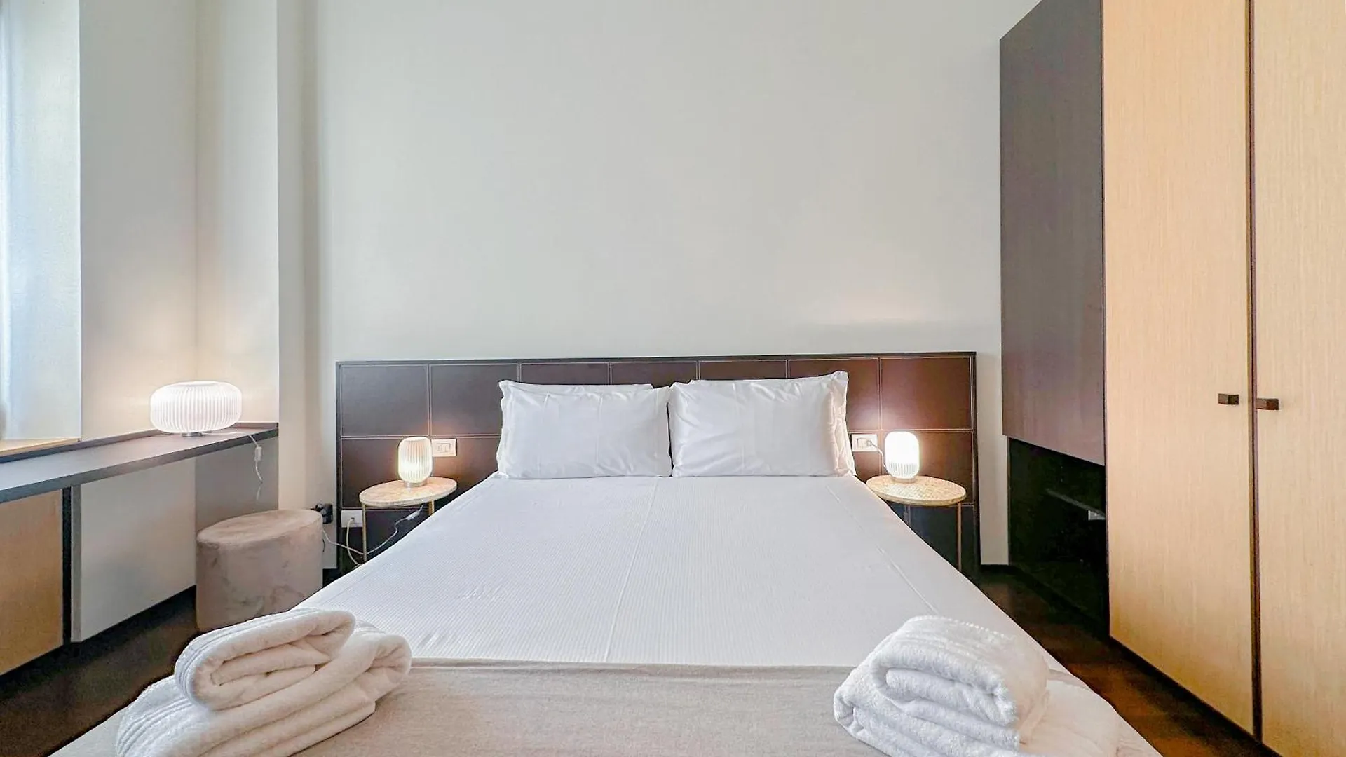 Fontana Suites - 15 Min Dal Duomo Milán
